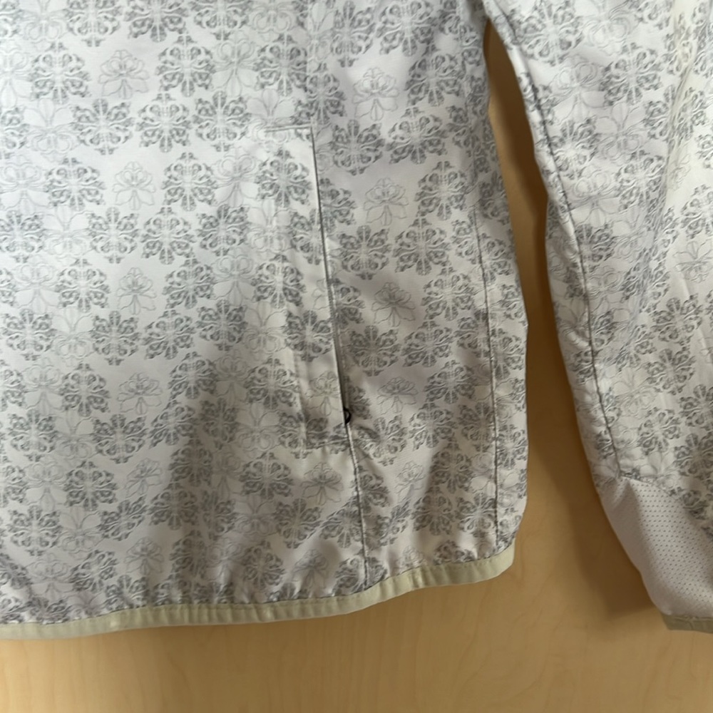 REI Lightweight Jacket - Picture 3 of 5